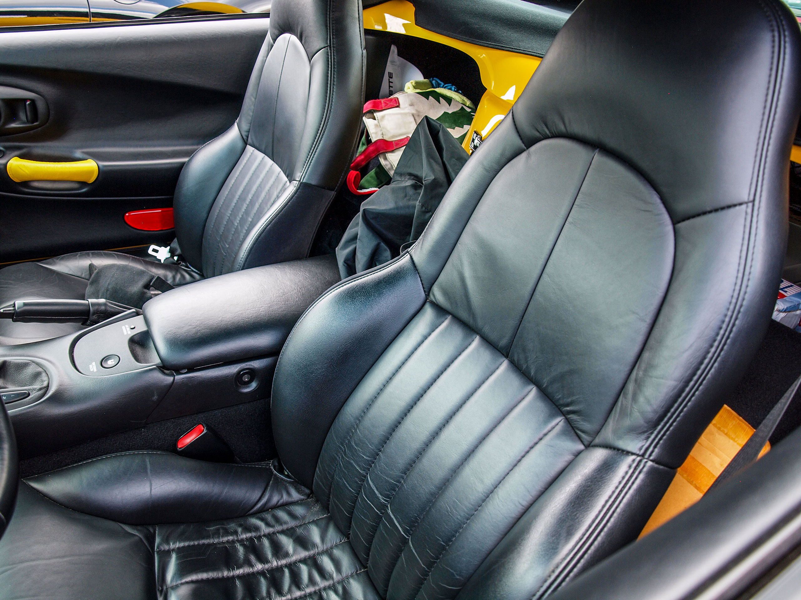 1997-2004 C5 Corvette Leather Standard Seat Covers W/Vinyl Trim - Black