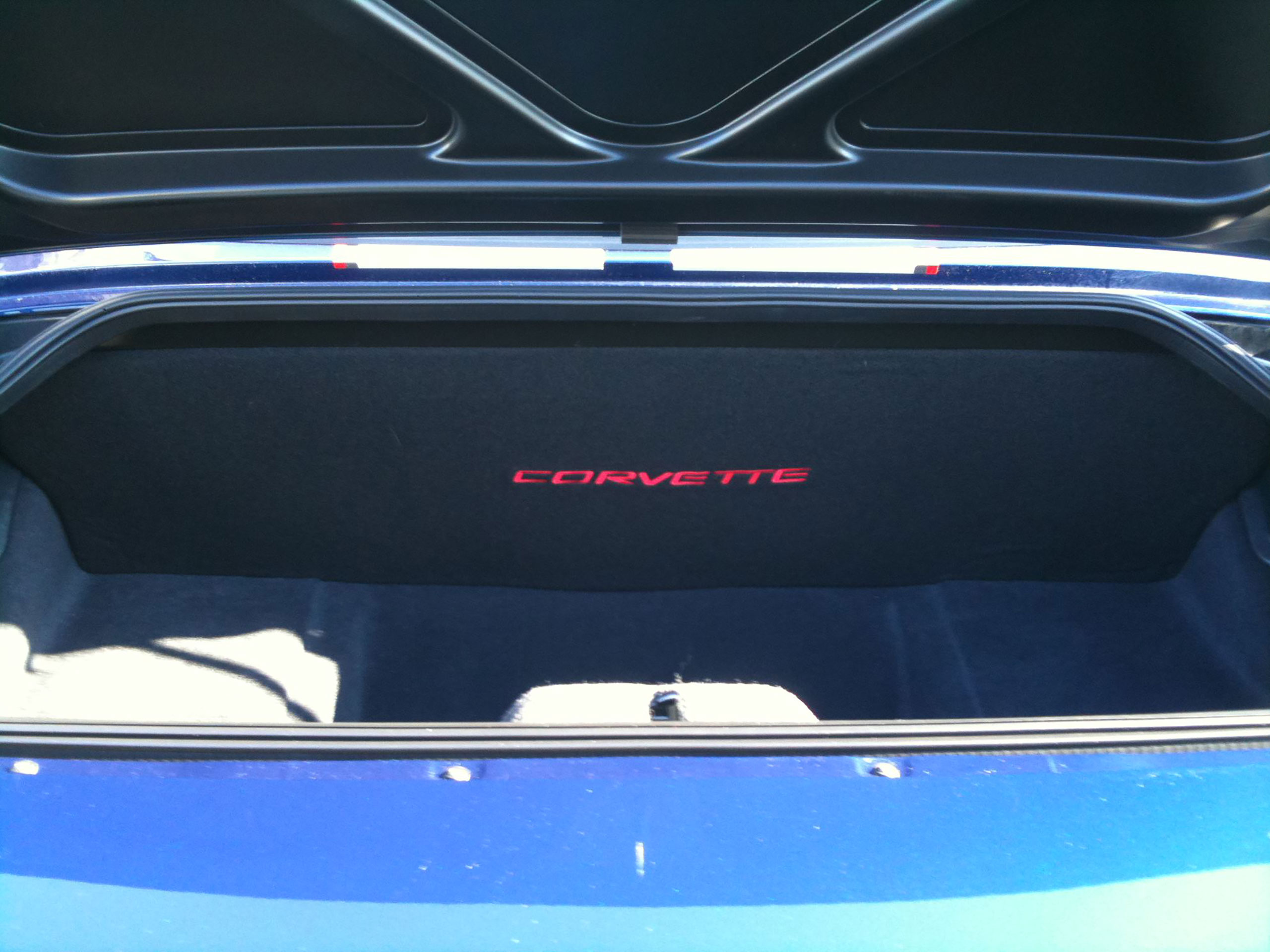 1997-2004 C5 Corvette Quiet-Ride Compartment Divider - "Corvette" Script