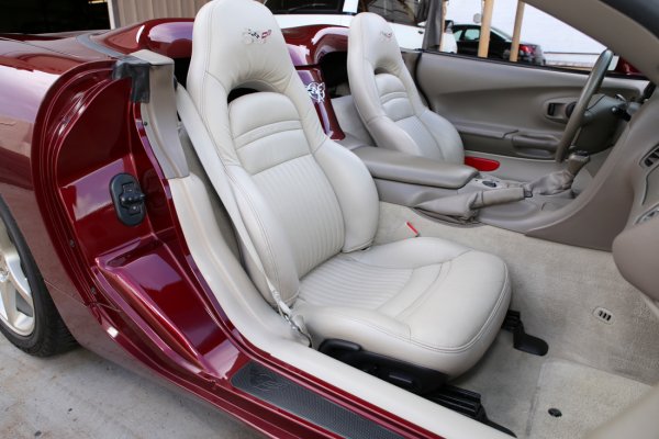 C5 Shale Sport Interior 