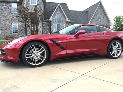 C7 Corvette Z06 front splitter & side skirts installed