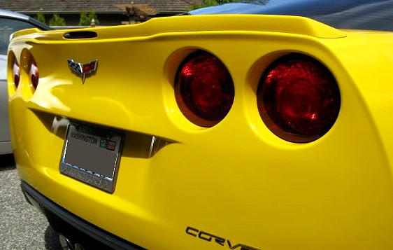 zr1reprospoiler.jpg